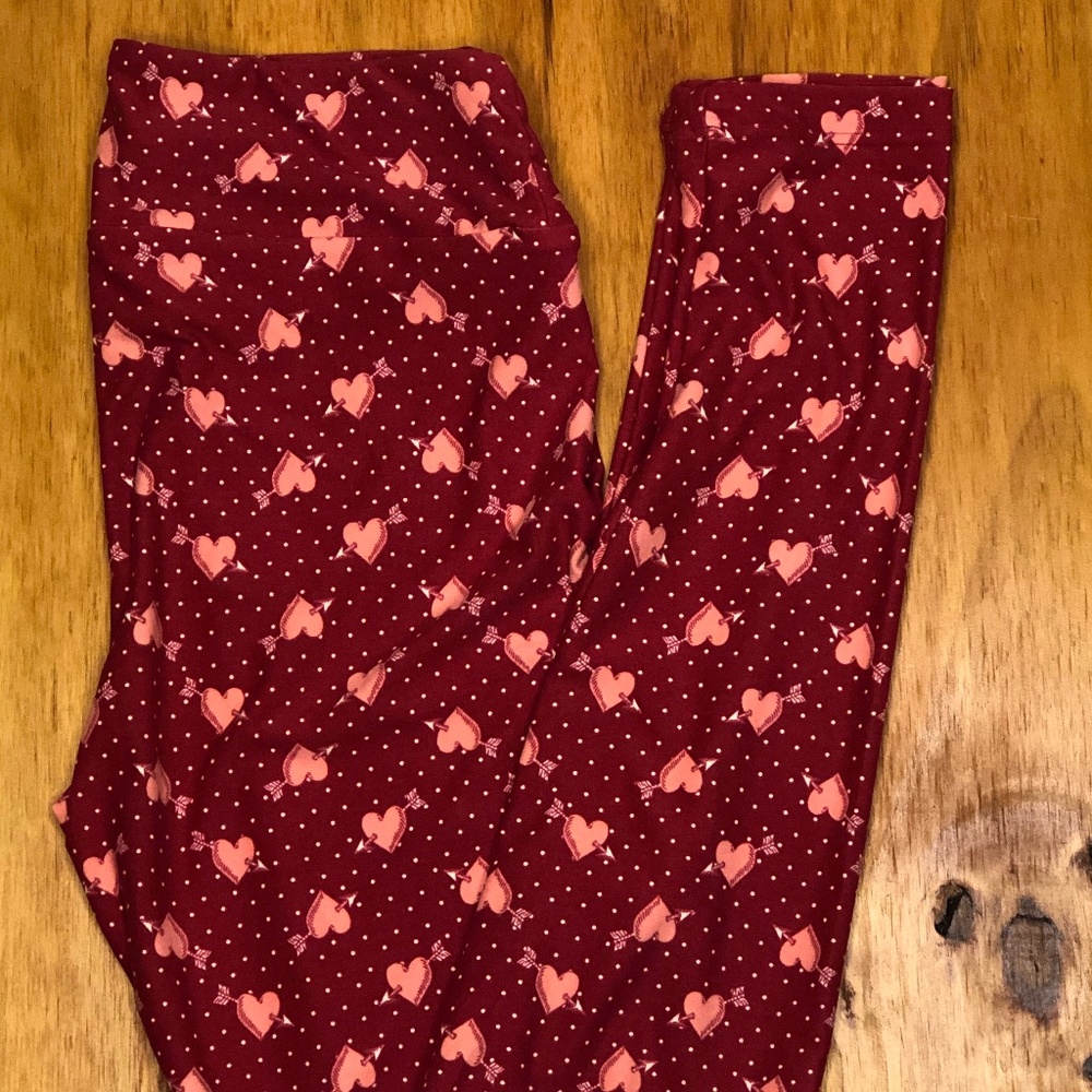 LuLaRoe One Size Valentine Day Leggings